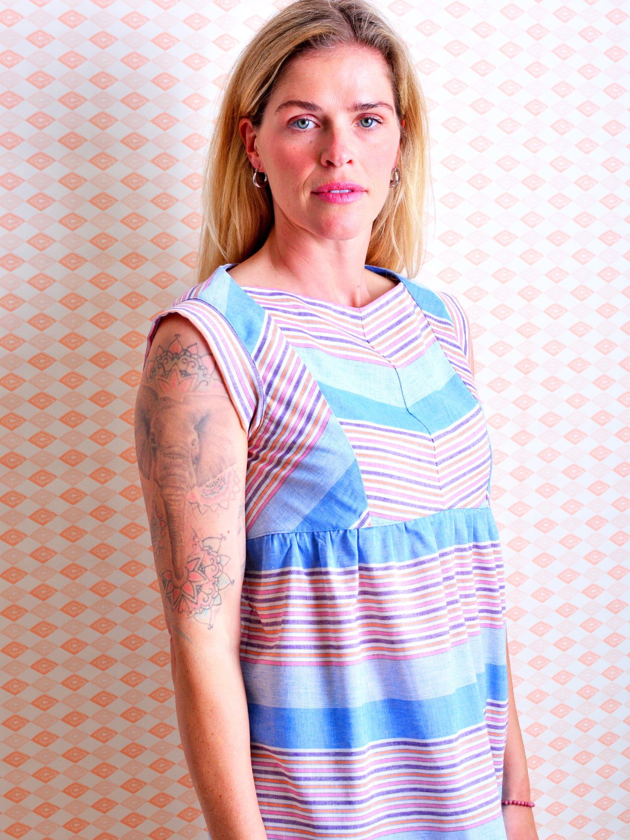 gestreifte Sommerbluse KRISTINA blau orange Streifen von STADTKIND