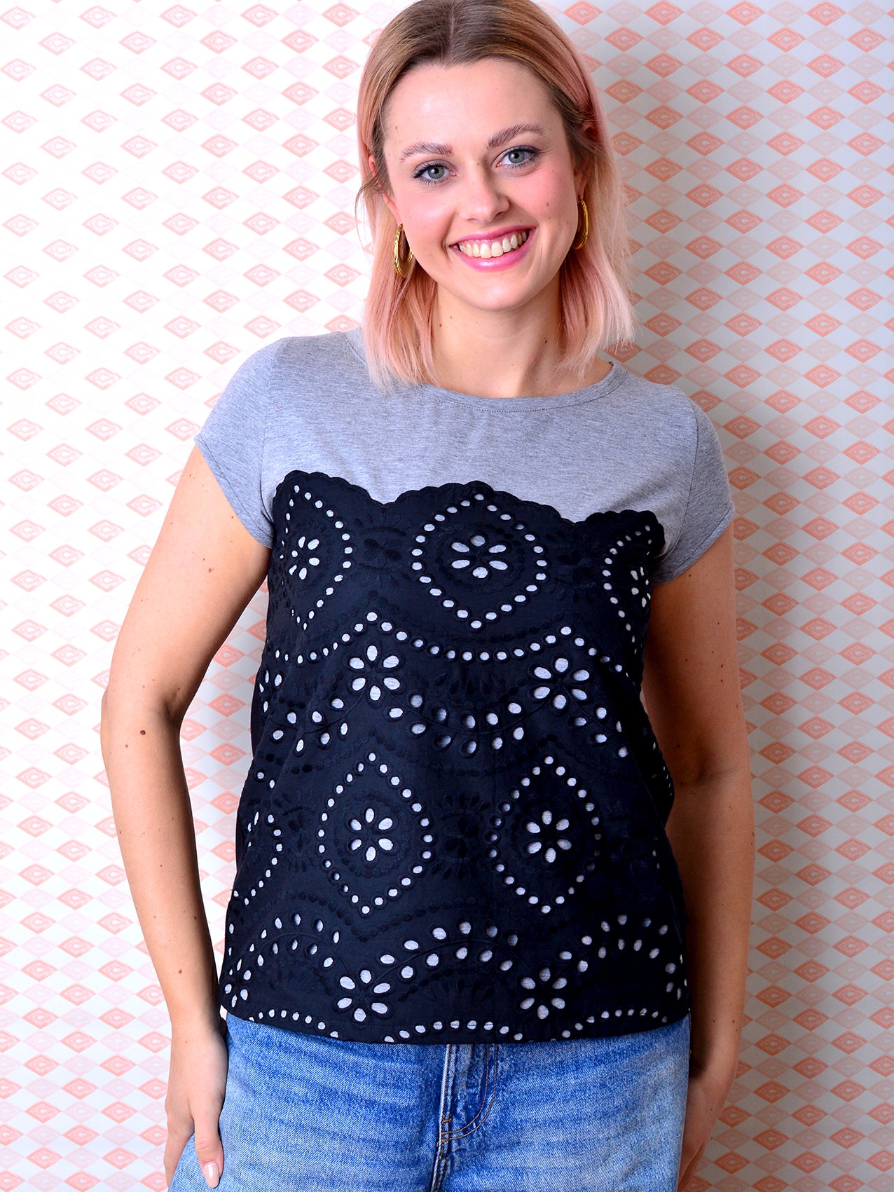 Jersey Shirt CHRISTINE grau meliert Stickerei schwarz von STADTKIND