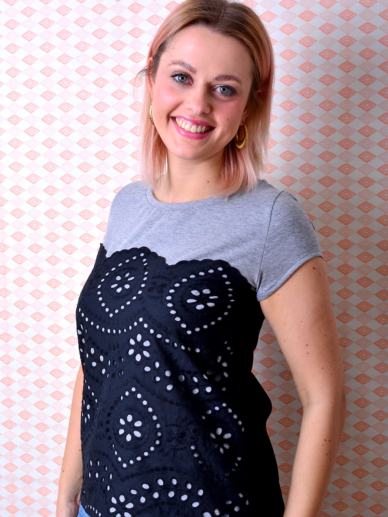 Jersey Shirt CHRISTINE grau meliert Stickerei schwarz von STADTKIND