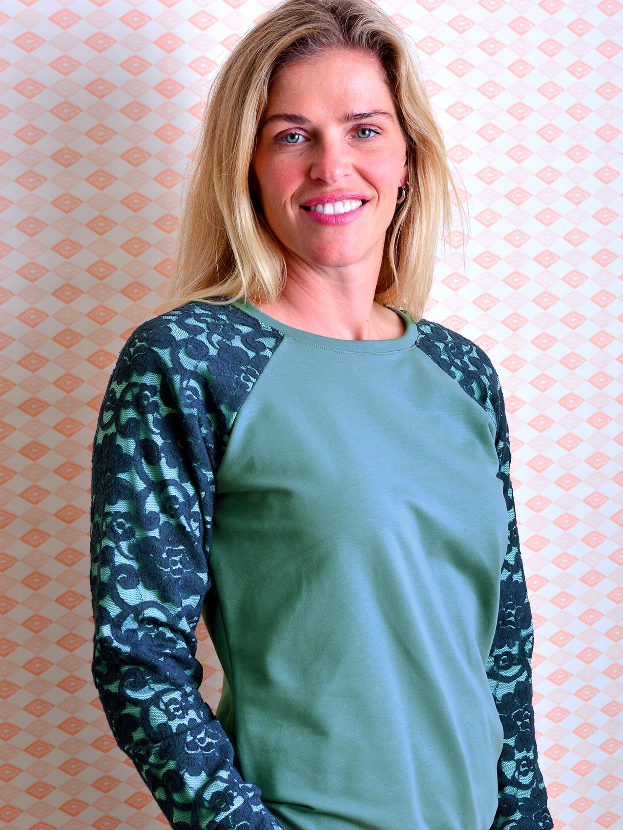*** Sweatshirt CLAUDIA M (38) taubenblau türkis Blumen blau