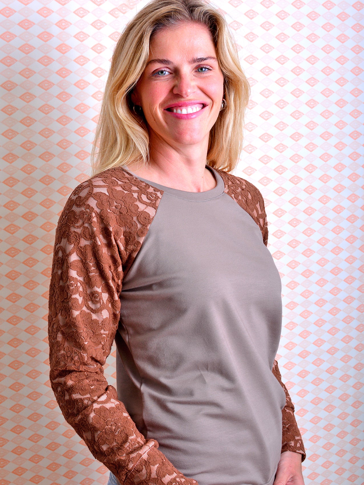 *** Sweatshirt CLAUDIA S (36) & L (40) grau braun Blumen