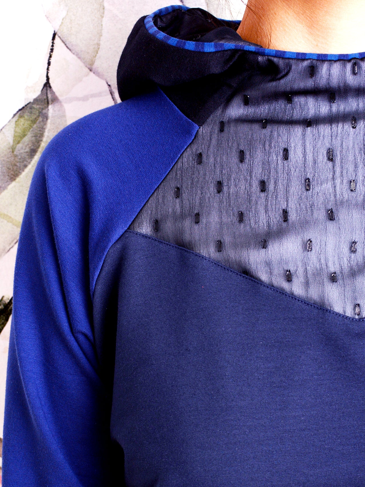 Kapuzenshirt CLARA blau Spitze Raglanärmel Hoodie von STADTKIND POTSDAM