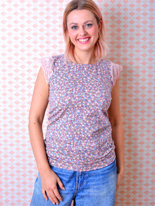 florales Jersey Shirt LISA lila Spitze blau Blumen von STADTKIND