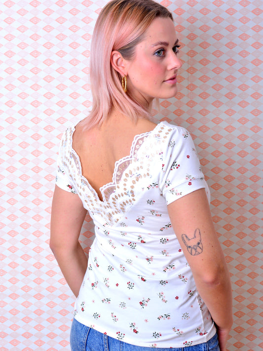 florales Jersey Shirt UTE weiss Spitze Rückenausschnitt von STADTKIND