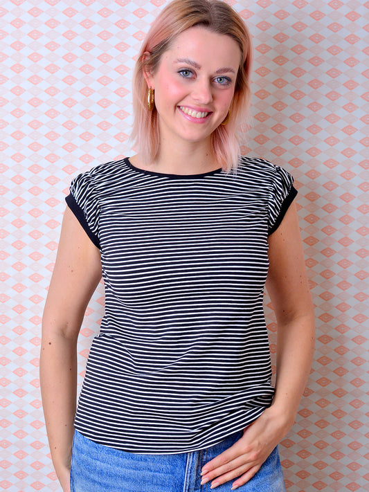gestreiftes Jersey Shirt LENA schwarz weiss Streifen von STADTKIND