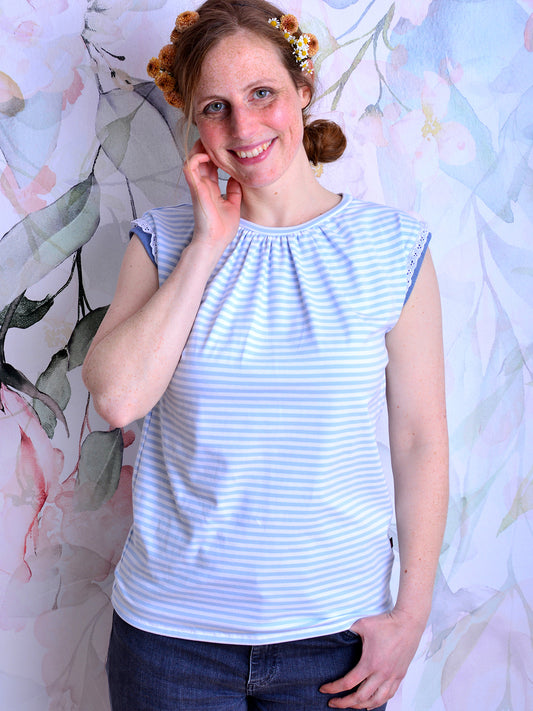 gestreiftes Jersey Shirt KATJA hellblau weiss Blumen Top blau von STADTKIND POTSDAM