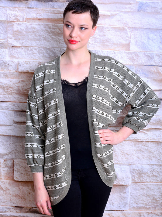 Cardigan CLAIRE grün Blüten beige Jacke Strickjacke von STADTKIND POTSDAM